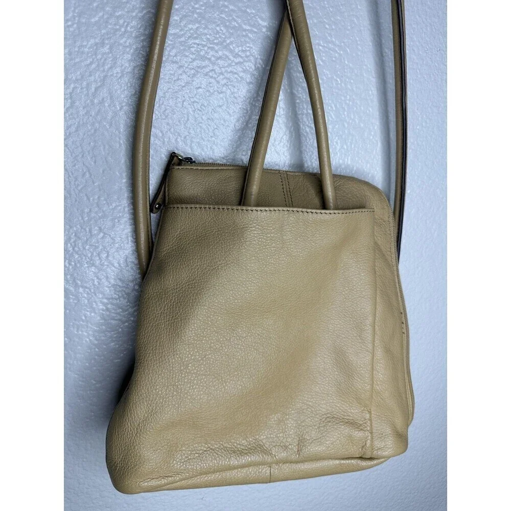 Clarks Leather Shoulder Bag Womens Convertible Purse Striped Lining Tan Pebbled